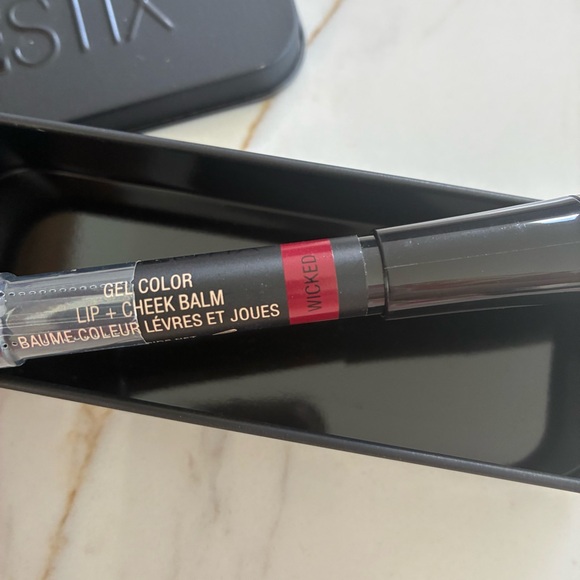 Nudestix Lip and Cheek Pencil with tin Case. Brand new! Sealed. Colour= wicked - Picture 6 of 9